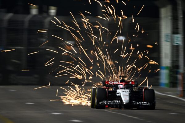 lawson_finalist_in_halberg_awards_for_best_sporting_moment_Lawson_SingaporeGP-1