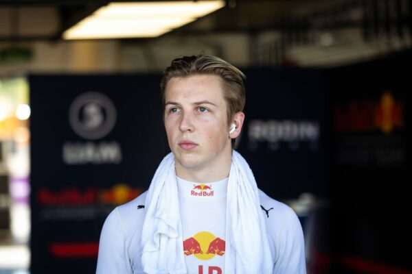 red_bull_liam_lawson_new_zealand_race_car_driver